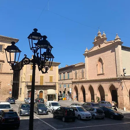 Ladolcevita * Ostra